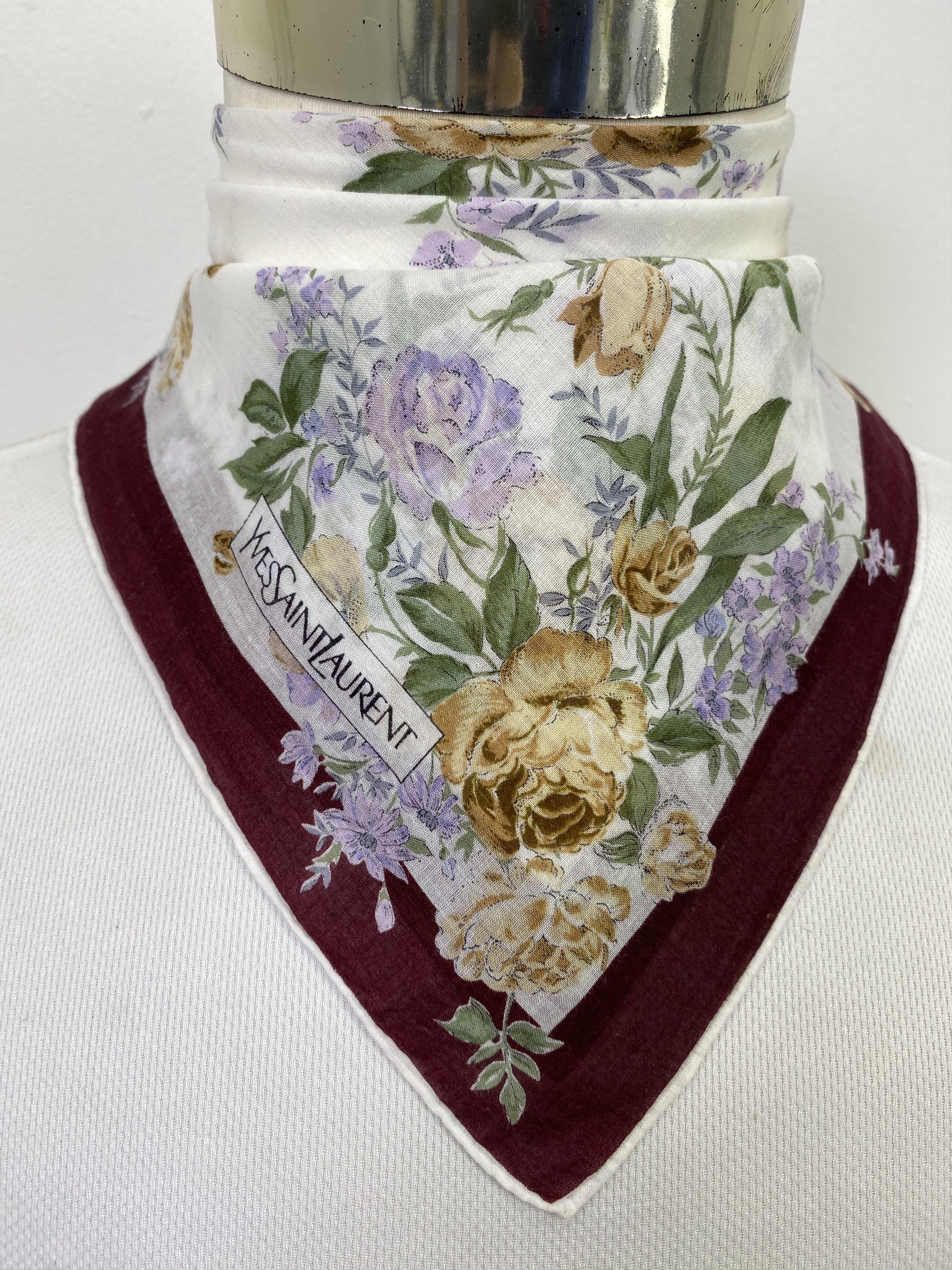 Yves Saint Laurent Yves Saint Laurent Handkerchief / Neckerchief KT0158 Size ONE SIZE - 2 Thumbnail