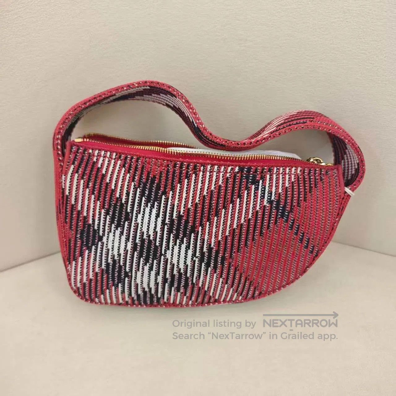 Burberry Burberry Red Check Canvas Handbag. Size ONE SIZE - 1 Thumbnail