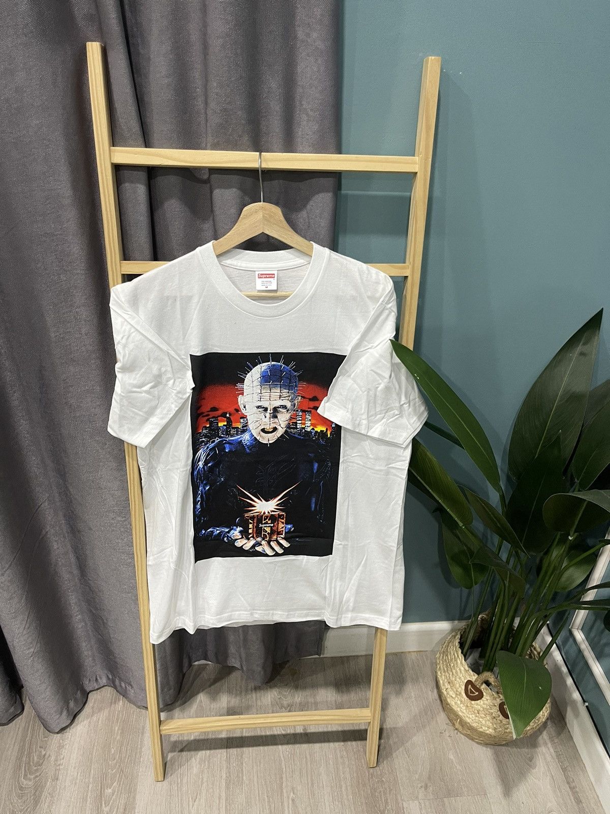 SS18 Supreme Hellraiser Hell On Earth White Tee