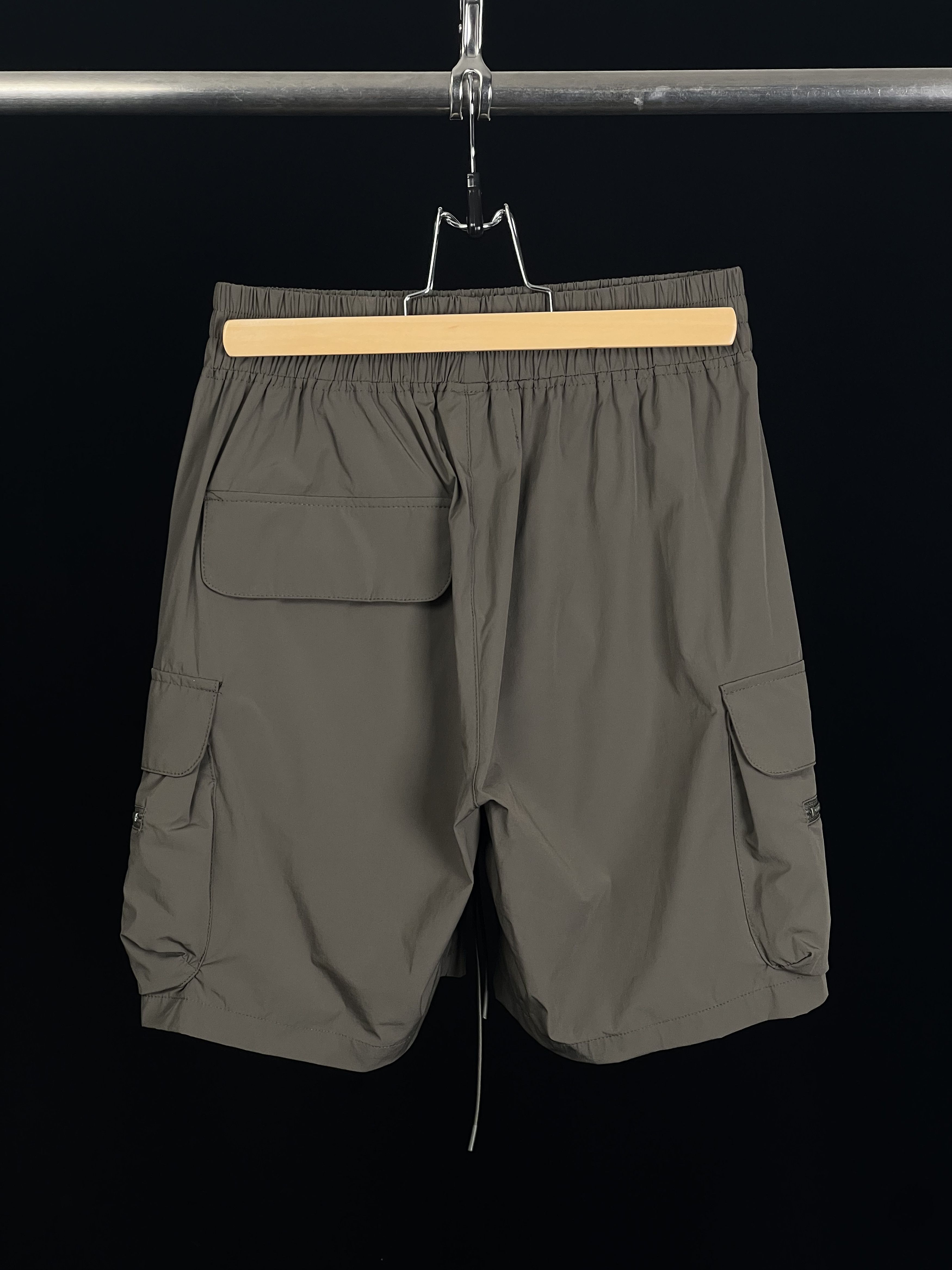 Represent Clo. Brand New 247 Cargo Bermuda Shorts Size XS Size US 28 / EU 44 - 4 Thumbnail