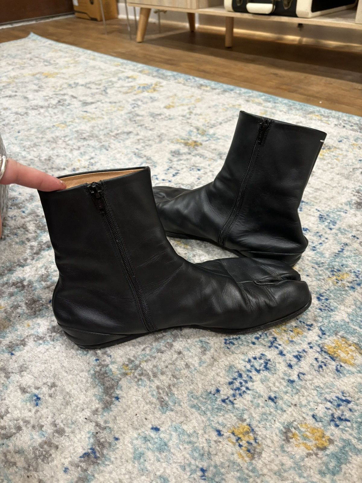 Maison Margiela Tabi Flat Ankle Boots Maison Martin Margiela Size US 10 / EU 43 - 3 Thumbnail