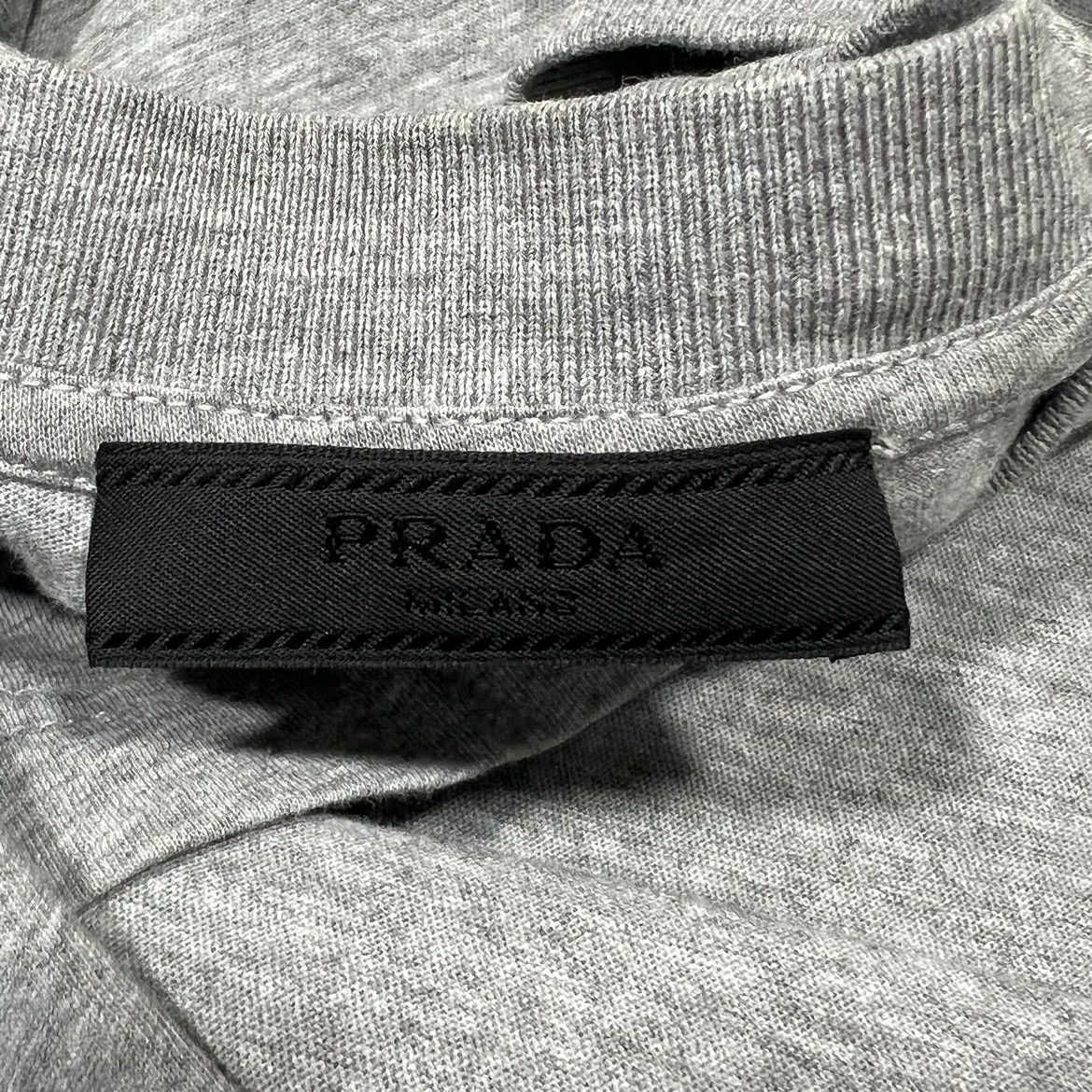 Prada Prada Long Sleeve T-Shirt Size US L / EU 52-54 / 3 - 8 Thumbnail