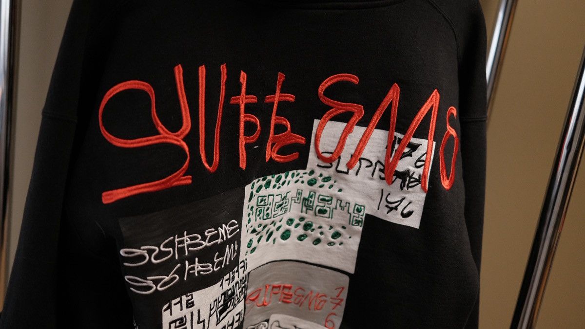 Supreme 176 Zip Up Size US L / EU 52-54 / 3 - 6 Thumbnail