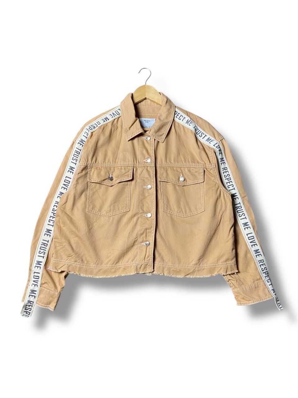 Bershka BSKGIRL Bershka Slogan Overshirt Jacket (169) Size L / US 10 / IT 46 - 1 Thumbnail