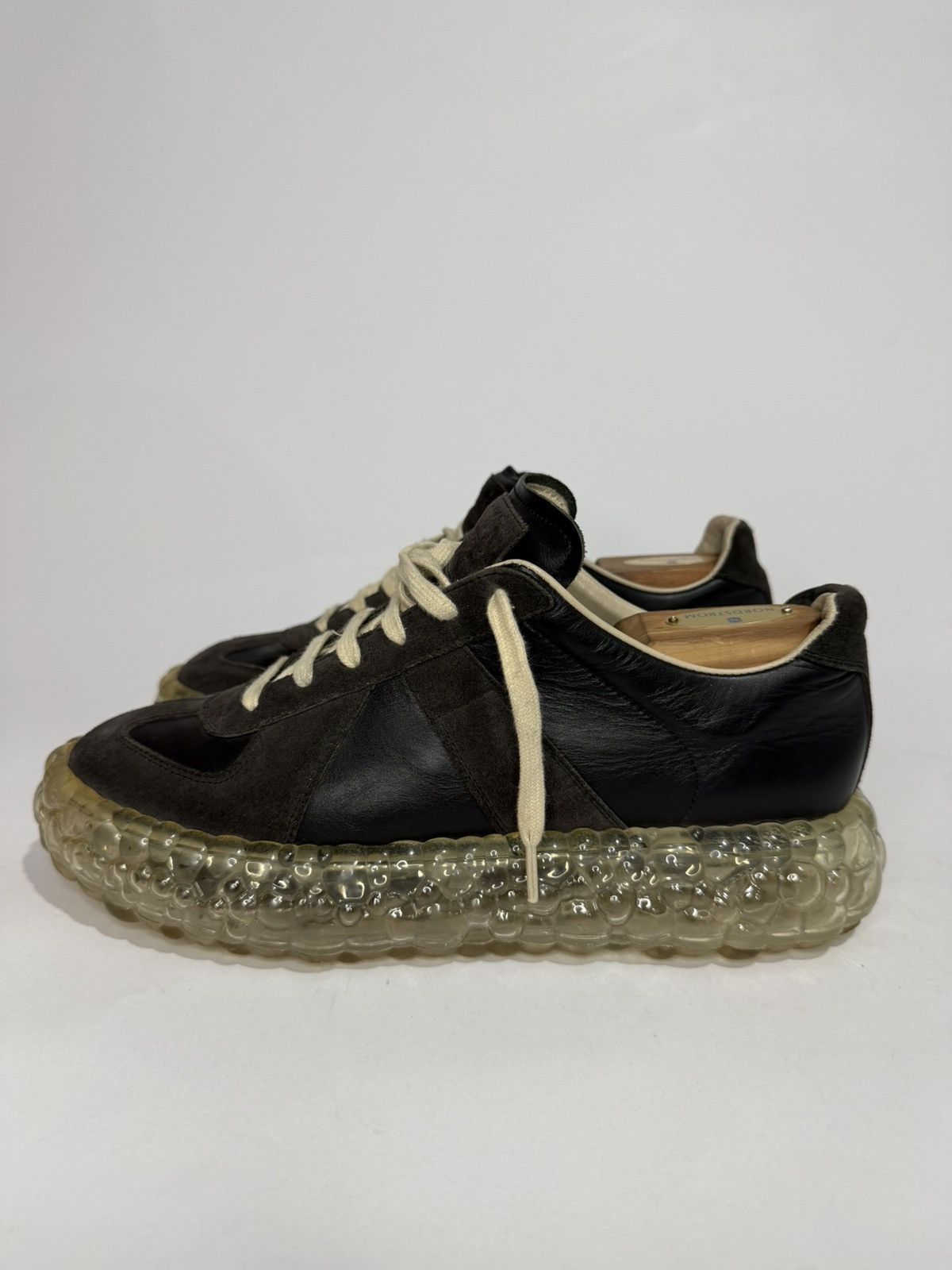 Maison Margiela Maison Margiela - Replica Super Bounce Low Top Sneakers Size US 9 / EU 42 - 1 Thumbnail