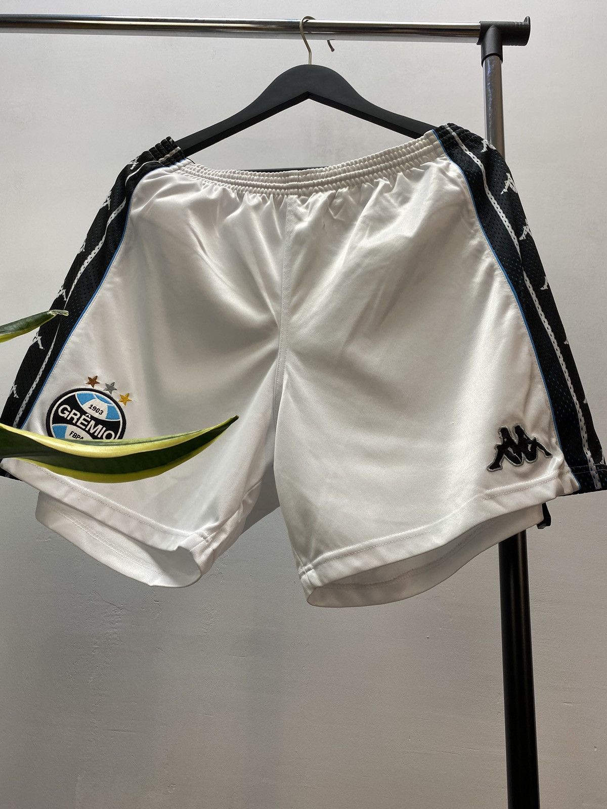 Kappa Vintage Gremio Kappa Soccer Shorts Football kit Men’s XL Size US 36 / EU 52 - 4 Thumbnail