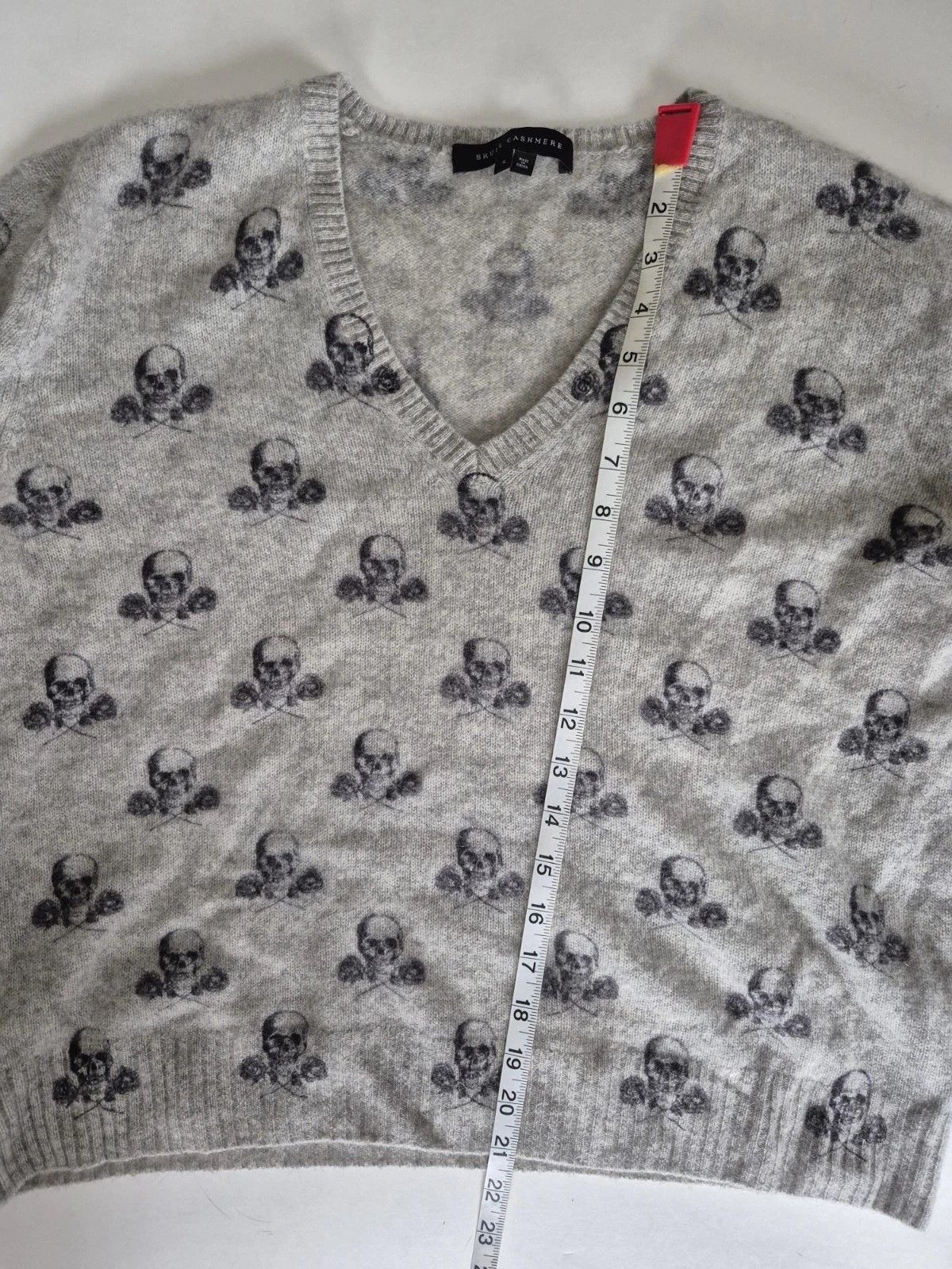 Other Skull Cashmere Sweater V Neck Long Sleeve Pullover Soft Cozy Size S / US 4 / IT 40 - 9 Thumbnail