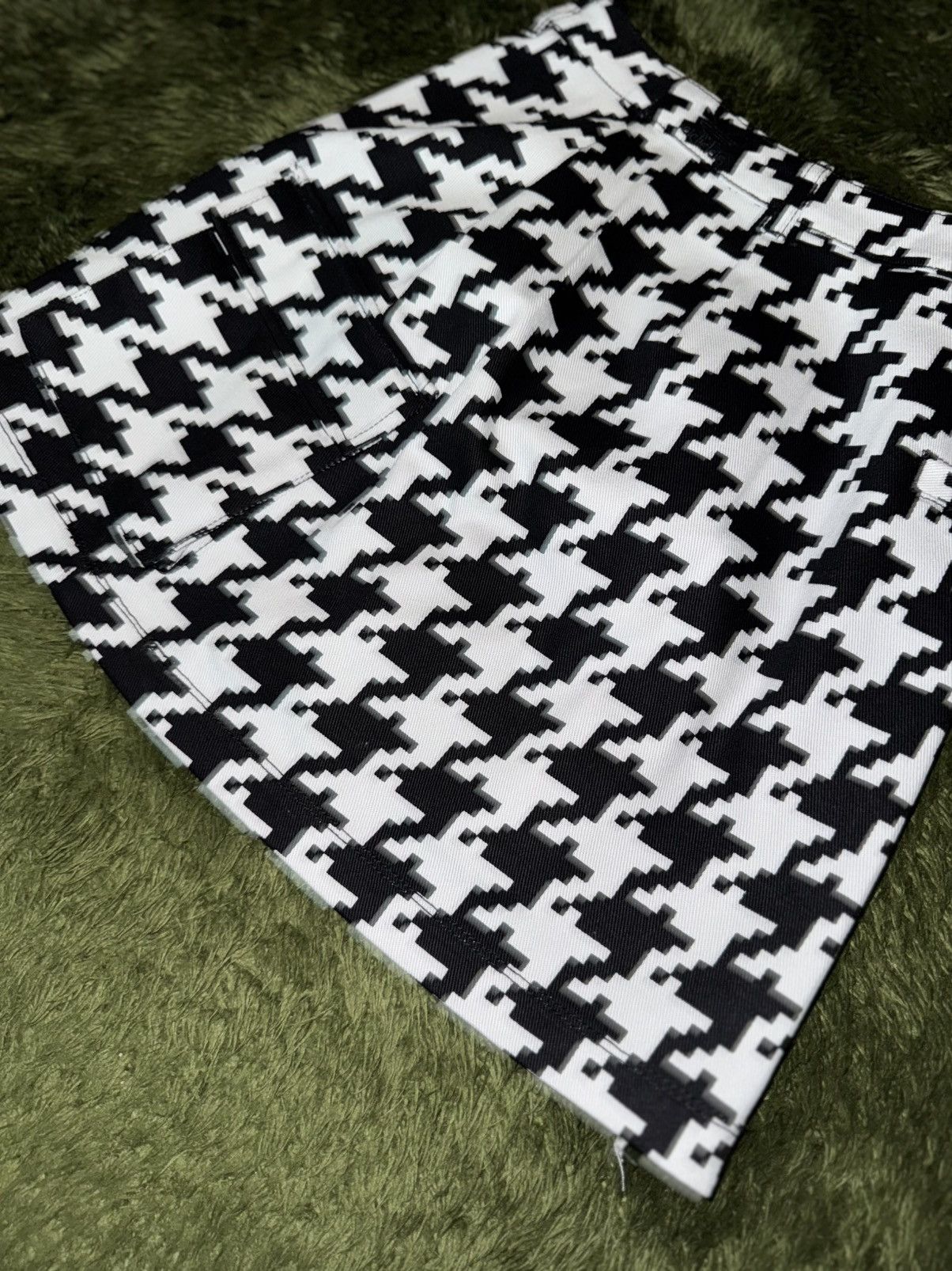 Adidas × Ivy Park [XS] Adidas x IVY PARK Houndstooth Check Skirt Size 27" / US 4 / IT 40 - 9 Thumbnail