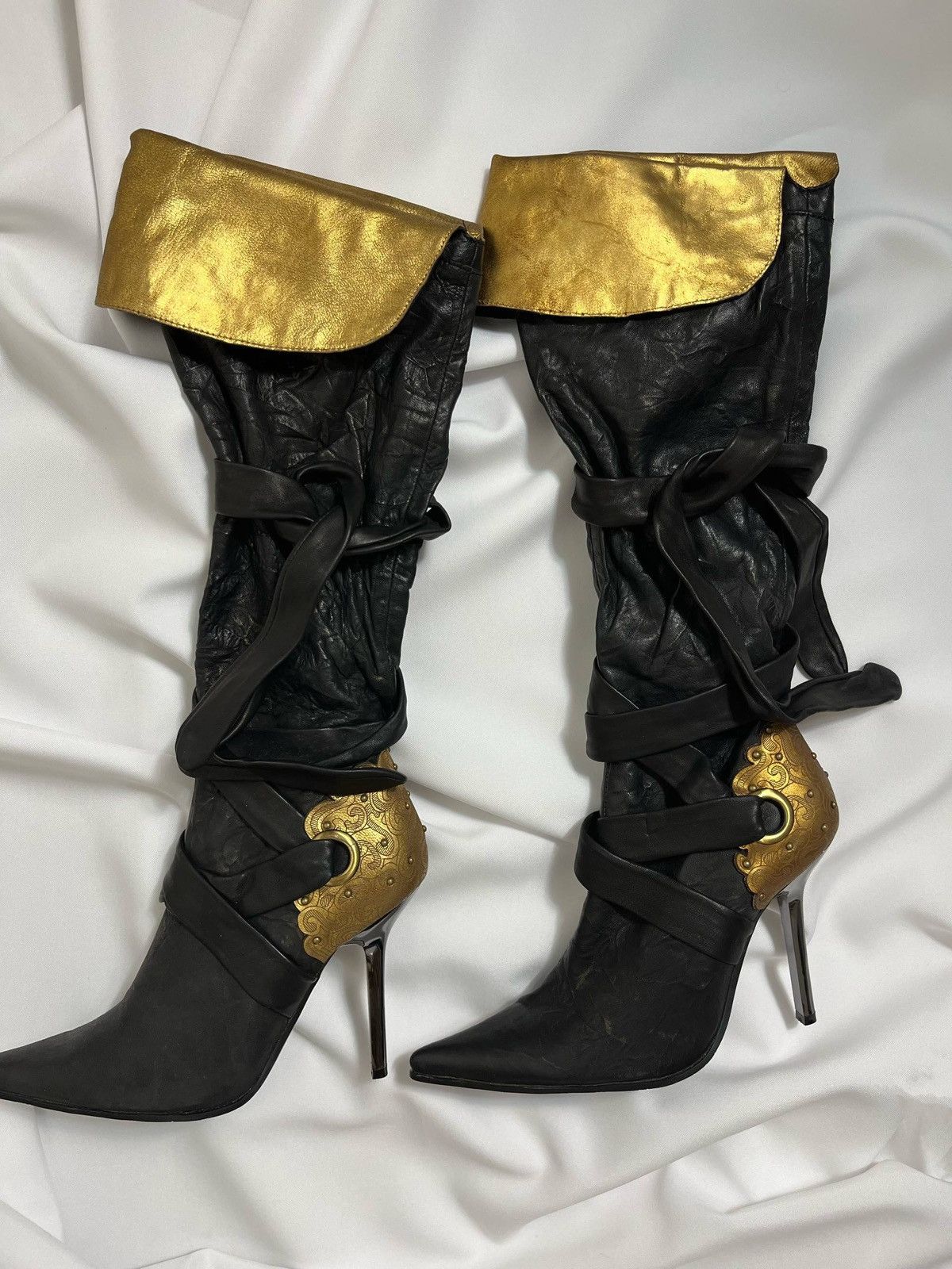 Vintage Vintage Medea Futuristic Gold Baroque Leather Boots Size US 6 / IT 36 - 7 Thumbnail