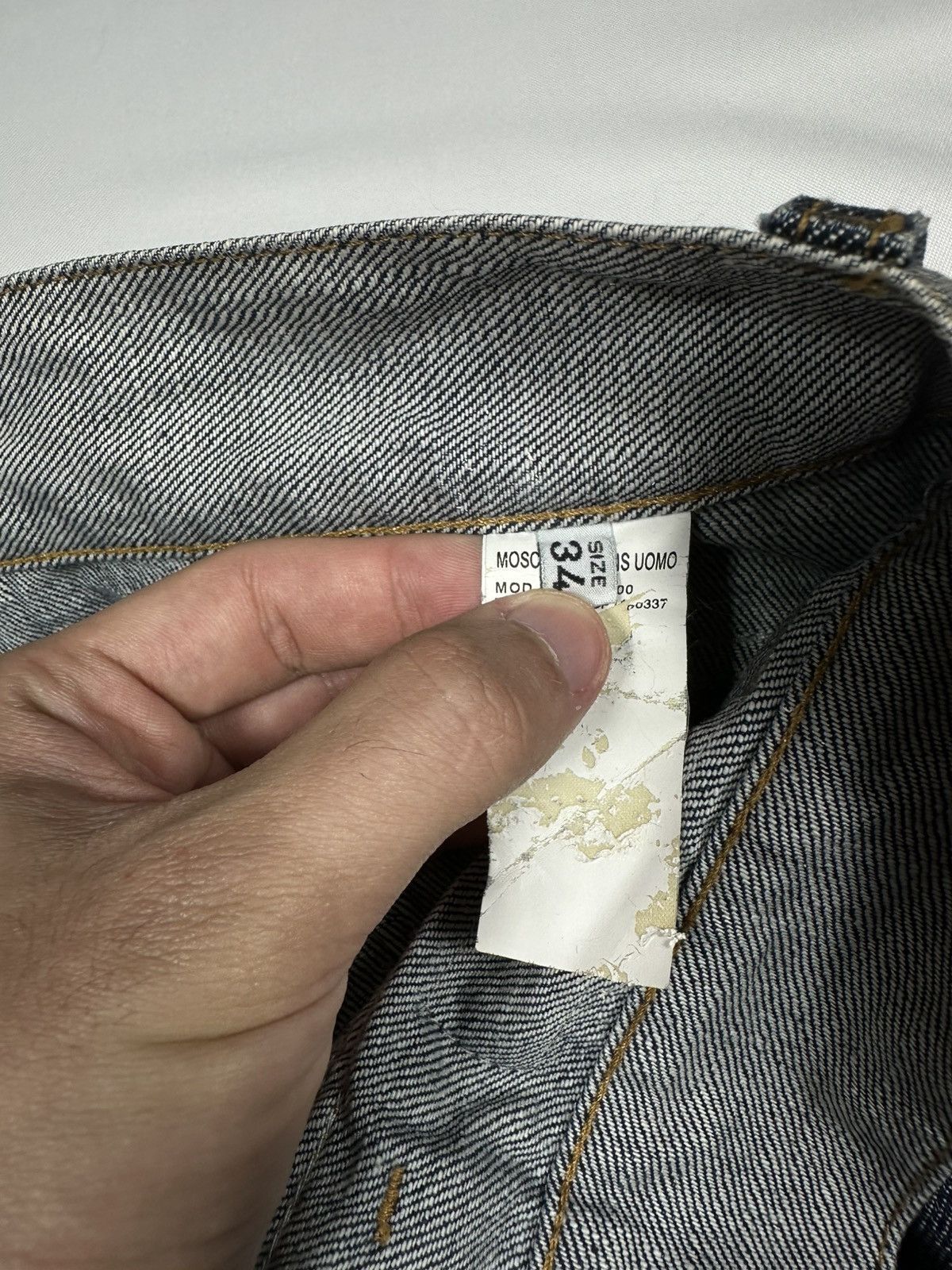 Moschino Moschino Denims Jeans Pants Denim Vintage Logo Distressed Size US 34 / EU 50 - 16 Thumbnail