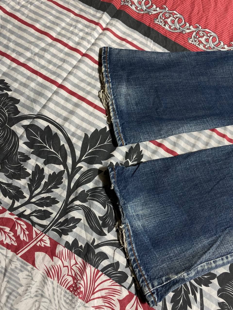 Japanese Brand Dirty Painted Patchwork Distressed Crush Faded Y2K Jeans Size US 34 / EU 50 - 13 Thumbnail