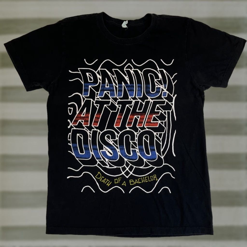 Vintage Panic At The Disco Death of a Bachelor T-Shirt Rock Band Sz M Shirt Mens Black 100% Cotton Short Sleeve Crew Neck Graphic Print Vintage? Size US M / EU 48-50 / 2 - 1 Thumbnail