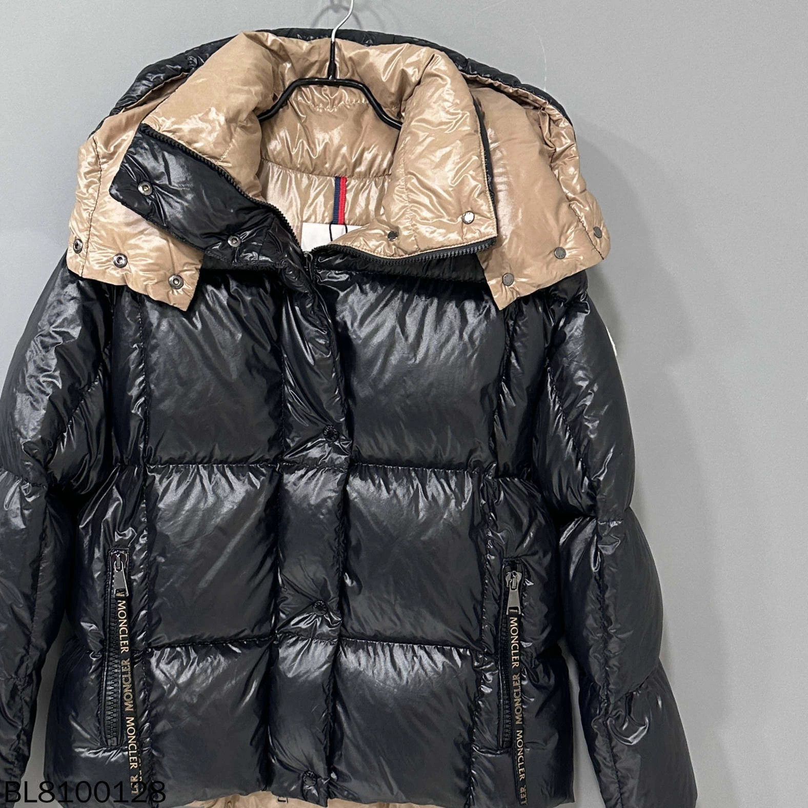 Moncler Moncler Parana black and gold down jacket size 1 Size S / US 4 / IT 40 - 2 Thumbnail