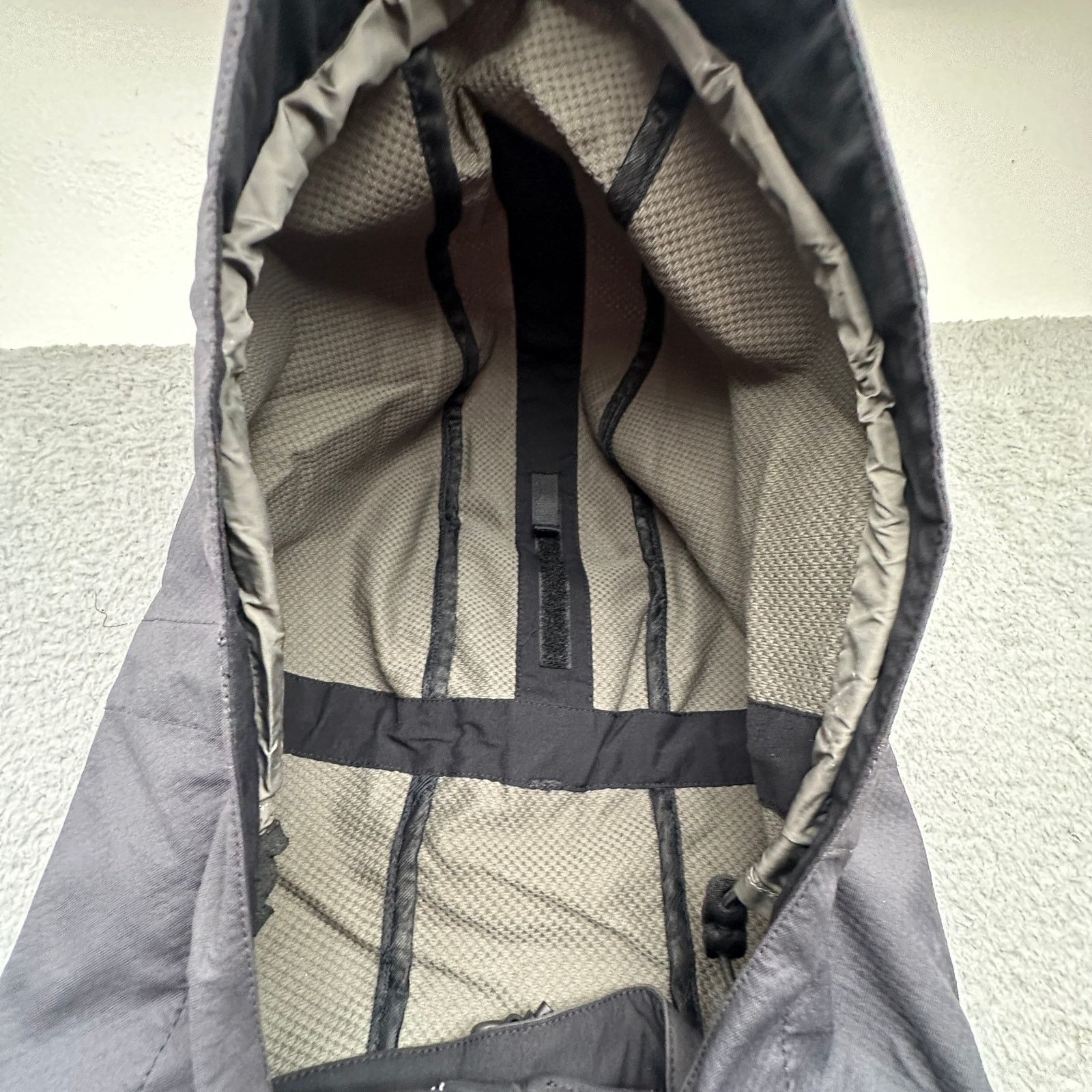 Patagonia Vintage Patagonia 83720 White Smoke Jacket Mens XL Hooded Size US XL / EU 56 / 4 - 8 Thumbnail