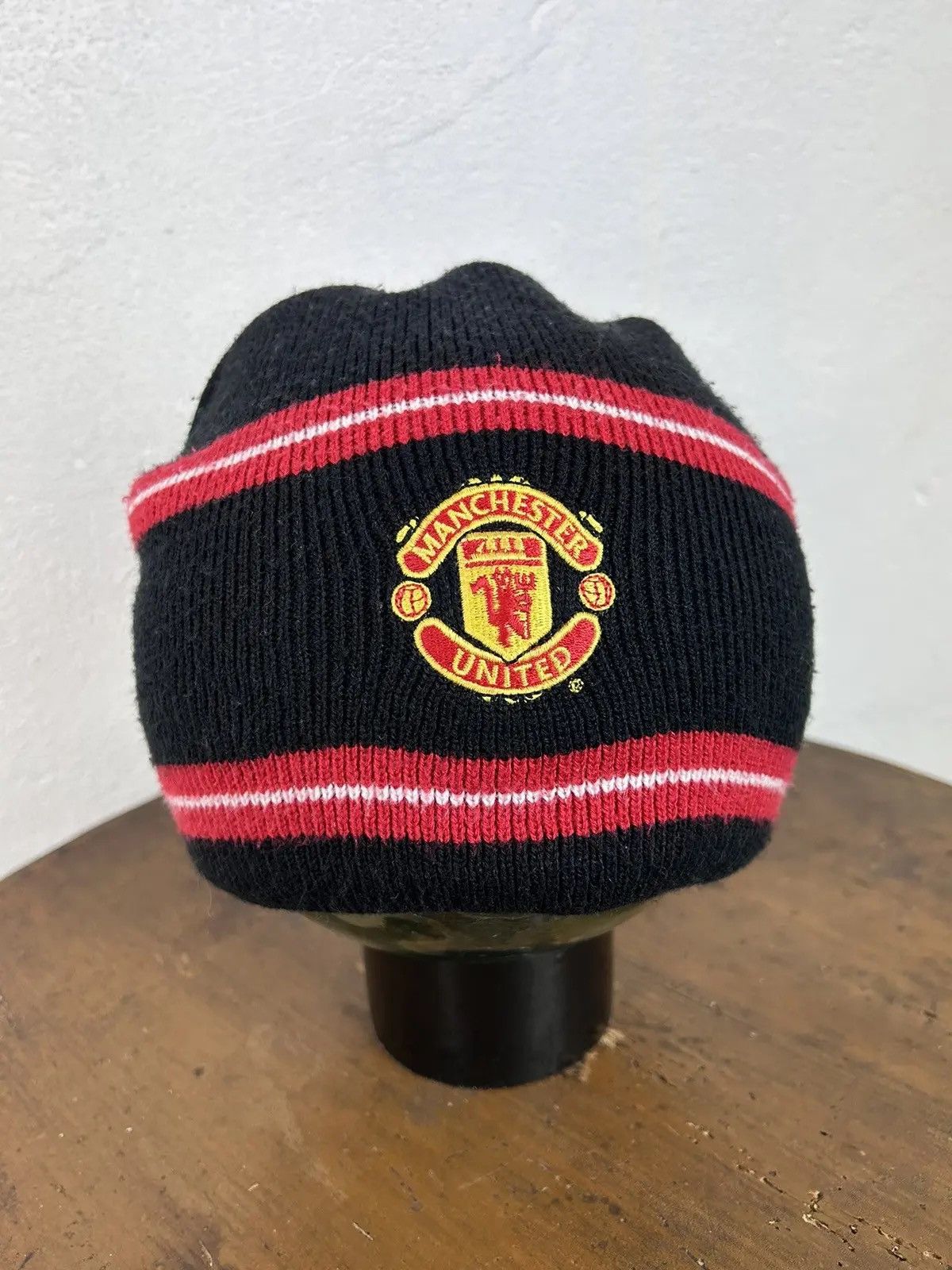 Nike 00s Vintage Nike x Manchester United Striped Beanie Hat Size ONE SIZE - 1 Thumbnail