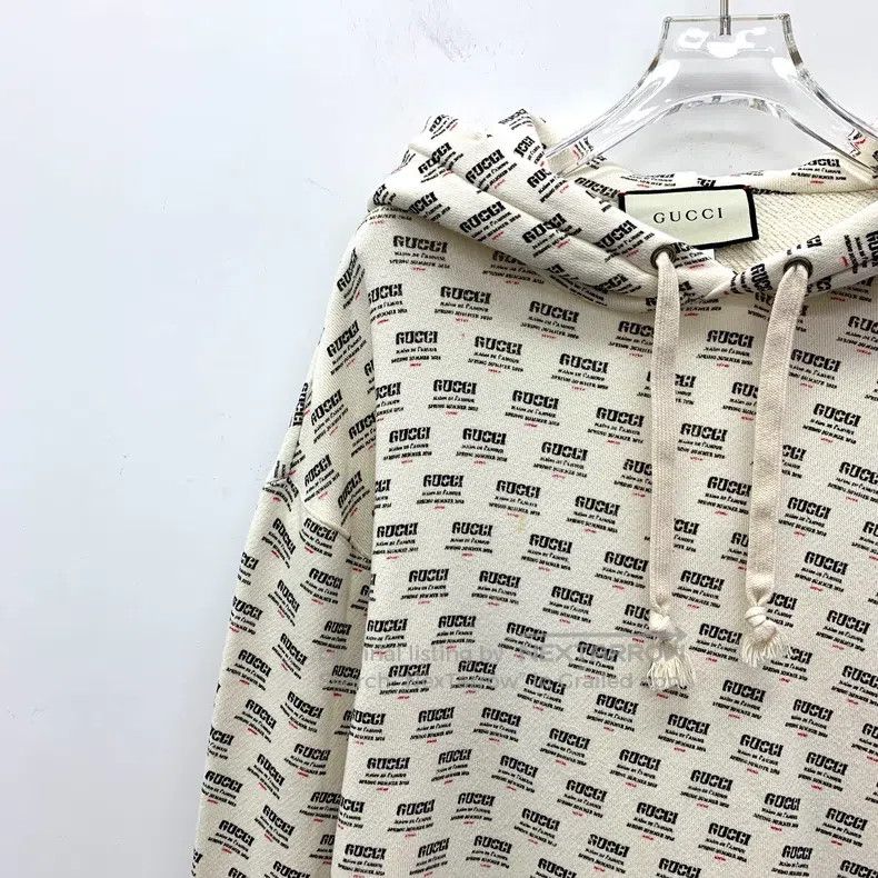 Gucci Gucci Beige logo letter full print cotton hooded long-slee Size US S / EU 44-46 / 1 - 3 Thumbnail