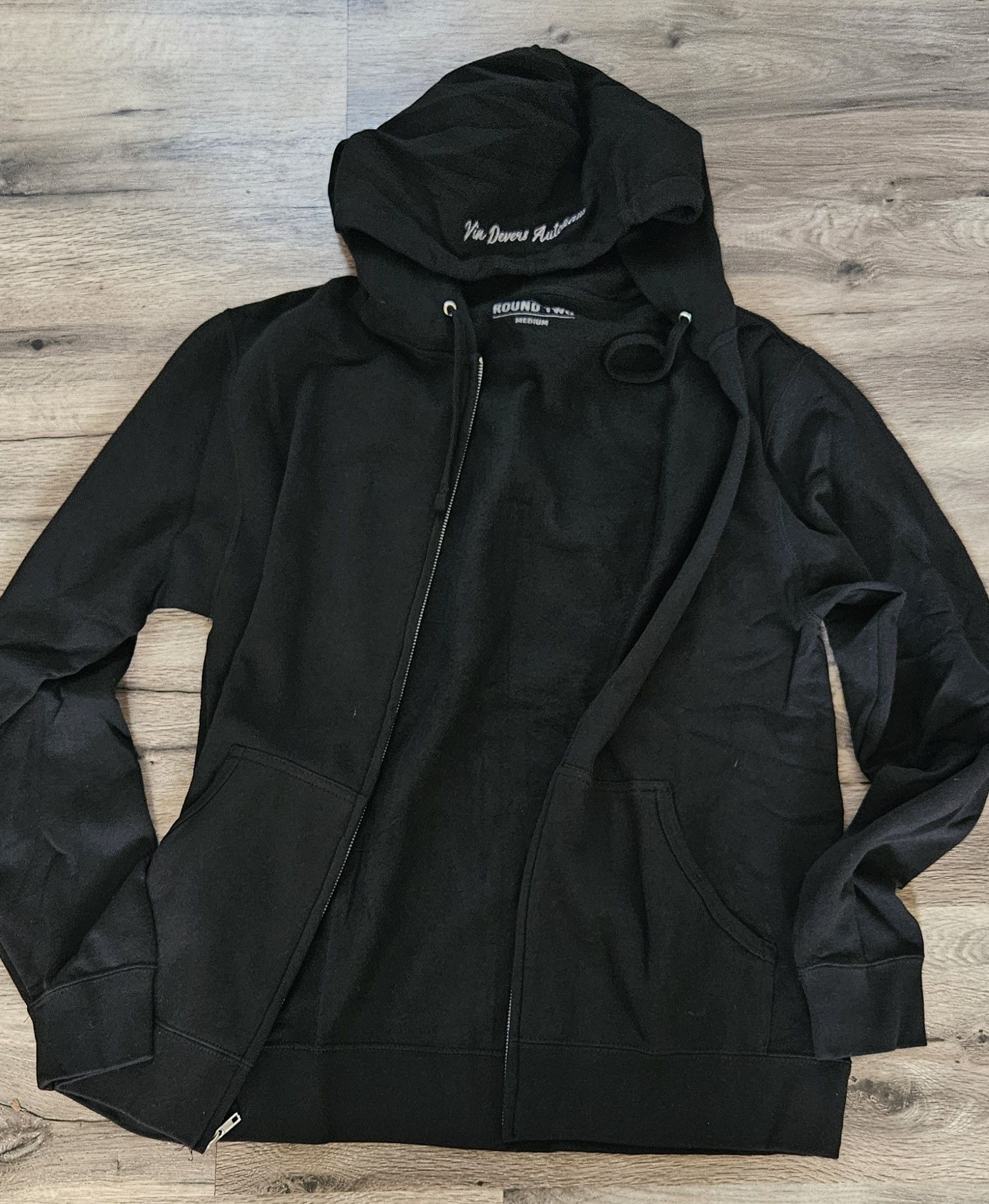 Round Two Round Two Mercedes Benz Mens Black Zip Up Hoodie Size Medium Size US M / EU 48-50 / 2 - 3 Thumbnail