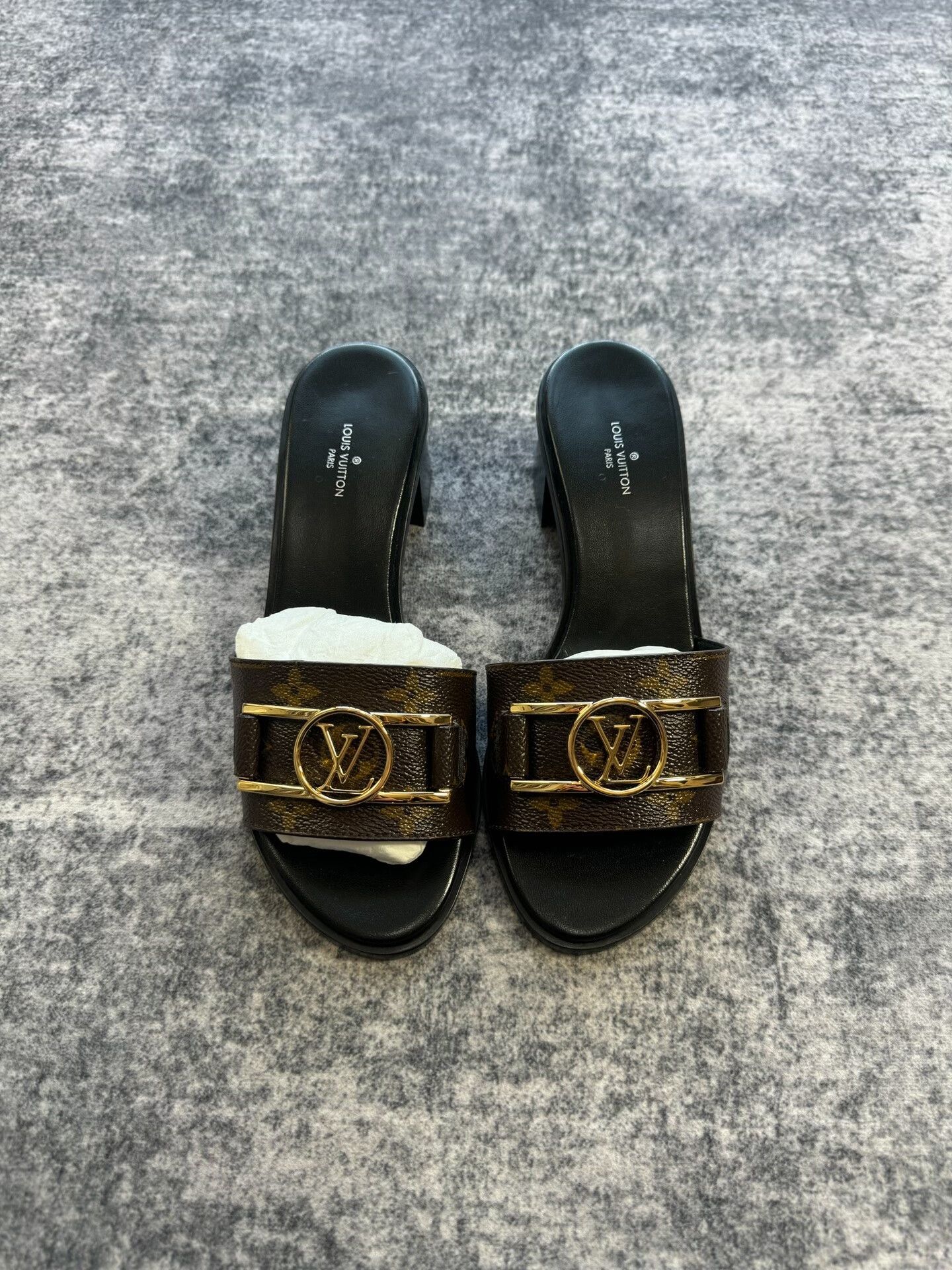 Louis Vuitton louis vuitton daphne high heel sandals Size US 6 / IT 36 - 1 Thumbnail