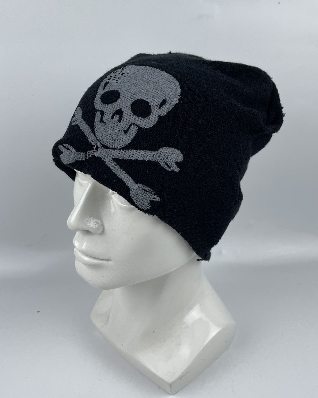 Seditionaries distressed skull beanie hat snow cap tc24 Size ONE SIZE - 1 Thumbnail