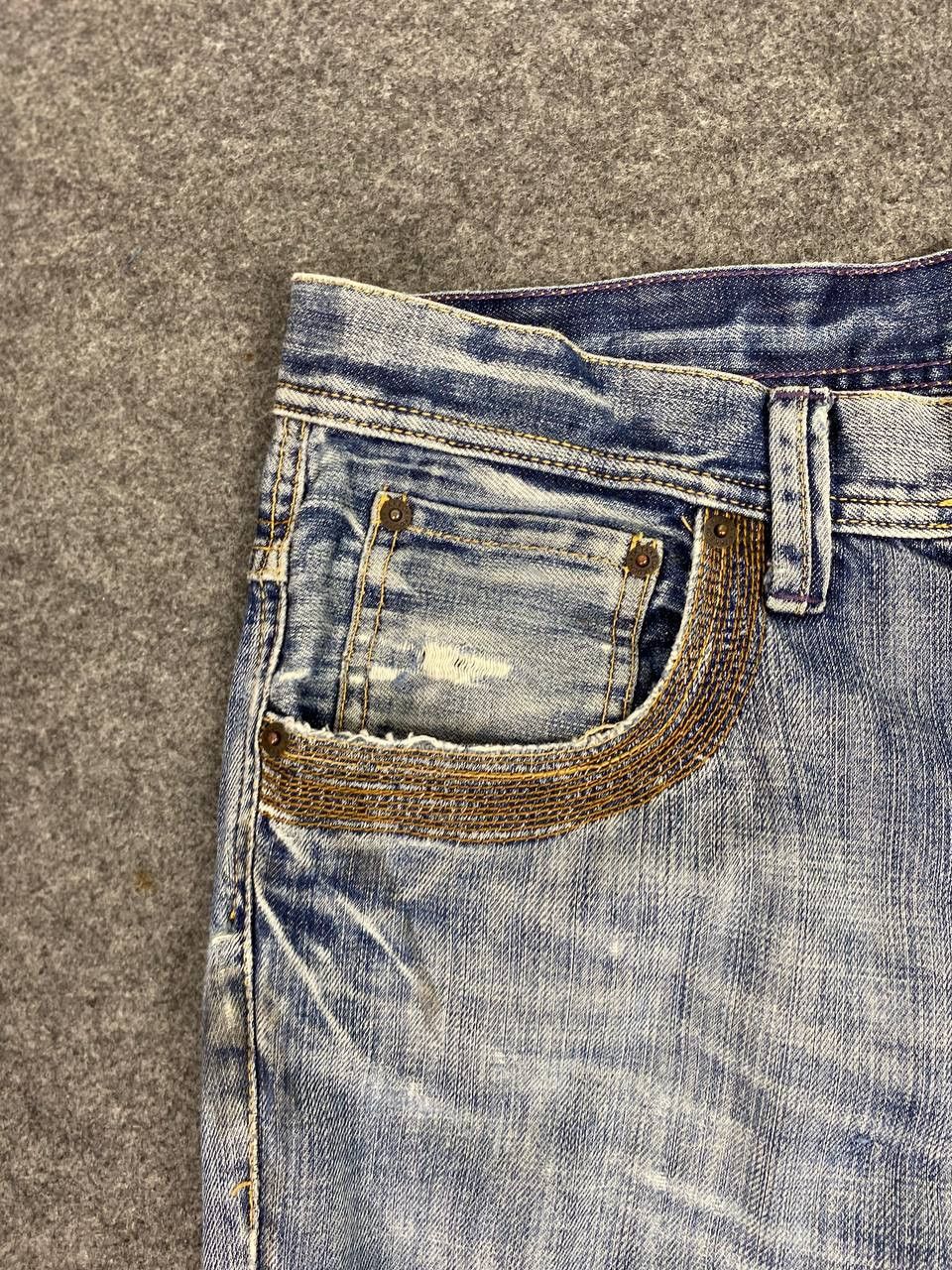 Takeo Kikuchi takeo kikuchi japanese distressed denim nice faded design Size US 34 / EU 50 - 11 Thumbnail