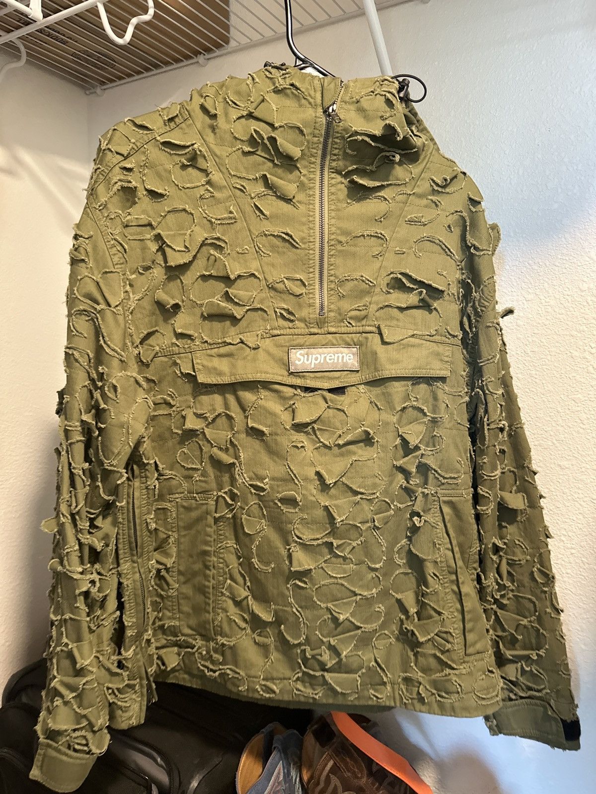 【激稀少】Supreme 22FW Griffin Anorak Supreme Griffin Anorak (FW22) - $398
