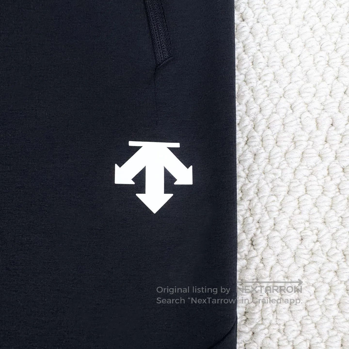 Descente Descente size XL Black Logo Sweatpants| Size US 27 - 4 Thumbnail