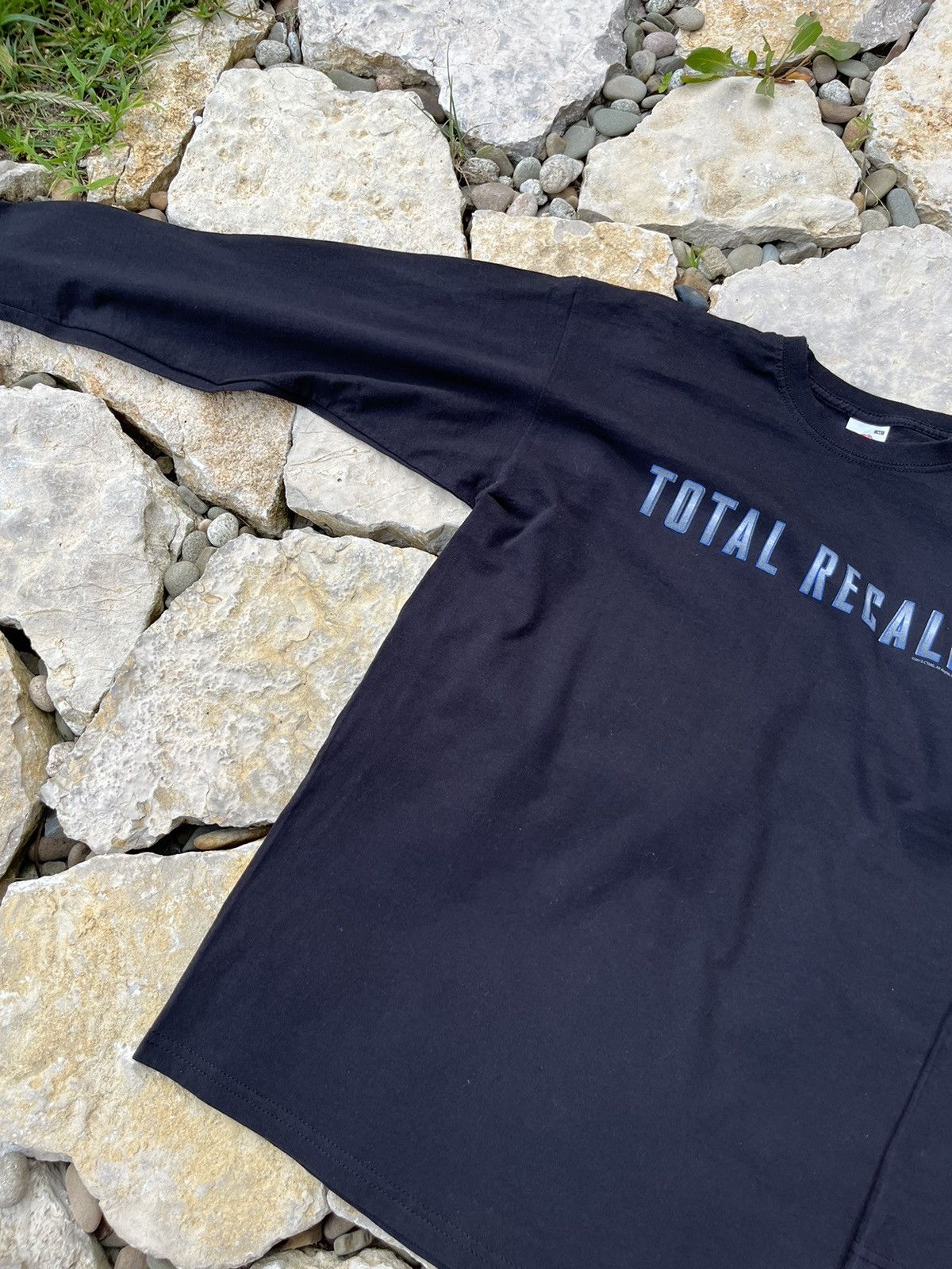 Vintage Vintage Total Recall Arnold Schwarzenegger 2012 long sleeve Size US M / EU 48-50 / 2 - 11 Thumbnail