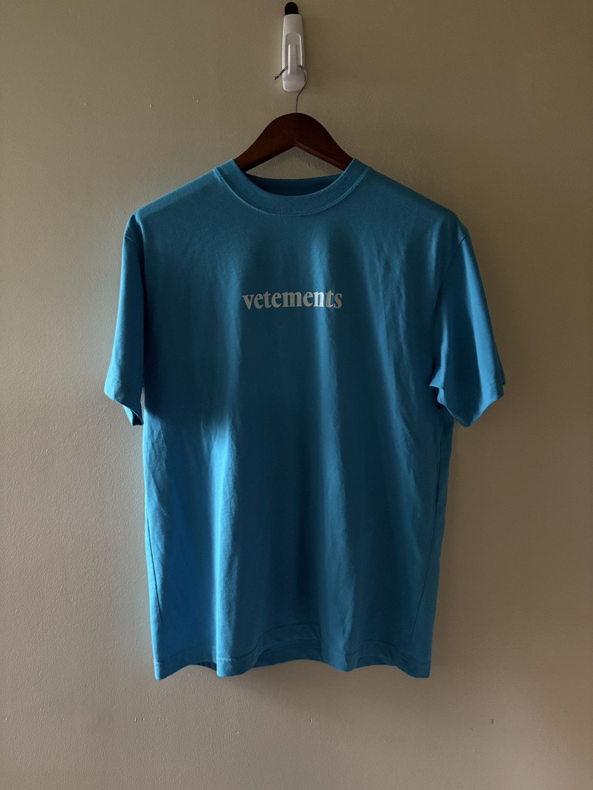 Vetements Vetements T-Shirt Postage Priority Mail Express Size US M / EU 48-50 / 2 - 1 Thumbnail