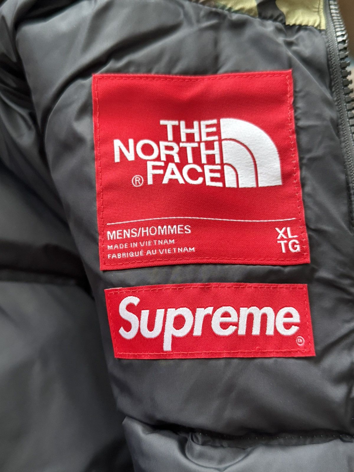 Supreme × The North Face ZIP SPLIT CAMO PUFFER JACKET Size US XL / EU 56 / 4 - 5 Thumbnail