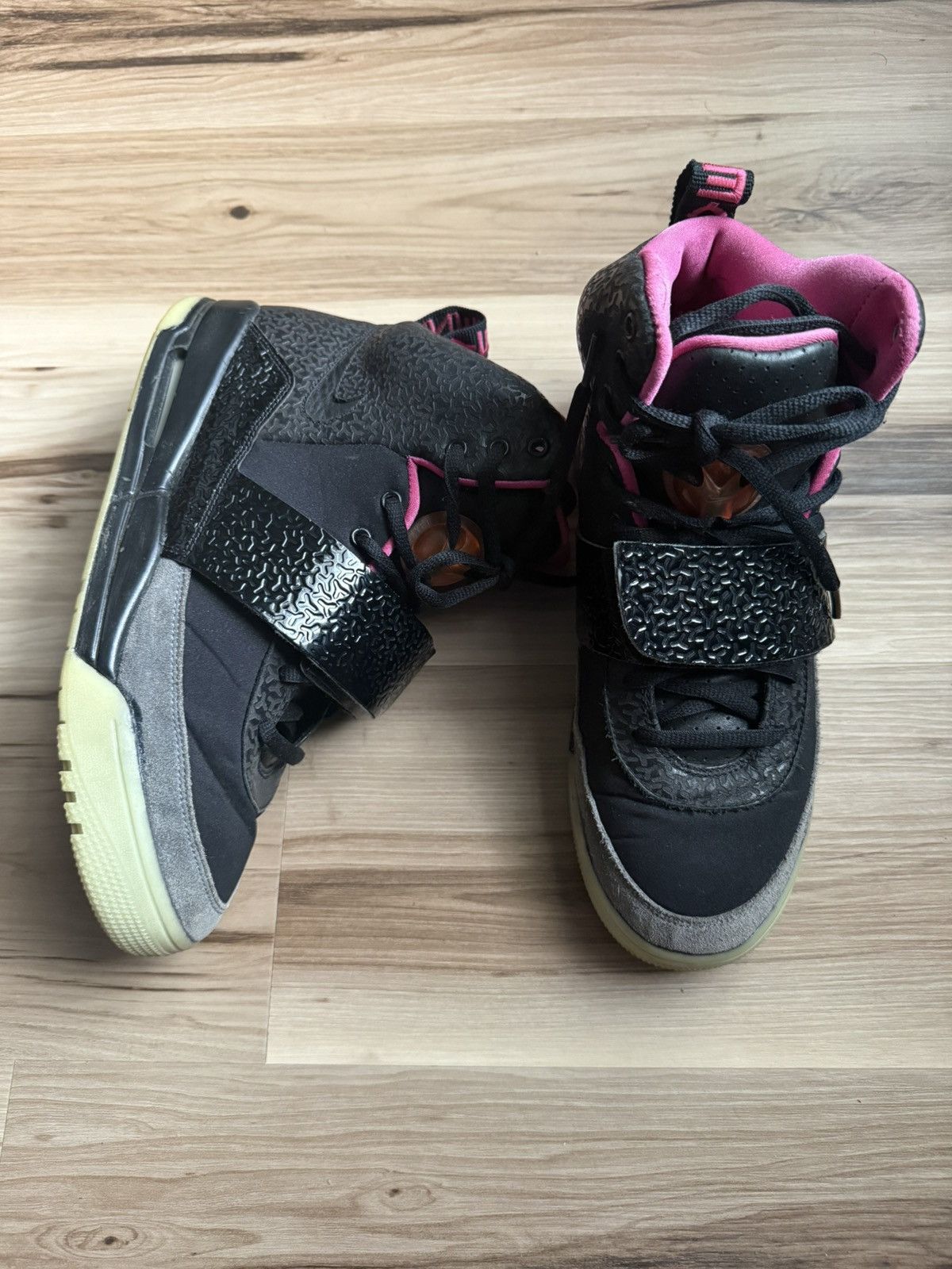 Kanye West × Nike Nike Air Yeezy 1 Blink Size US 10.5 / EU 43-44 - 3 Thumbnail