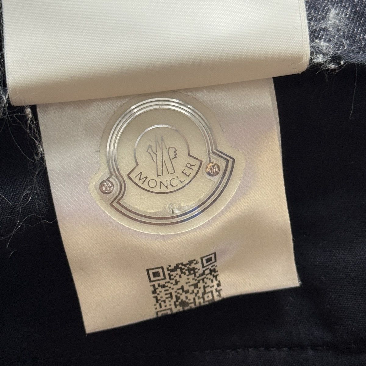 Moncler Moncler - Pantalone Denim Jeans Size 28" / US 6 / IT 42 - 14 Thumbnail