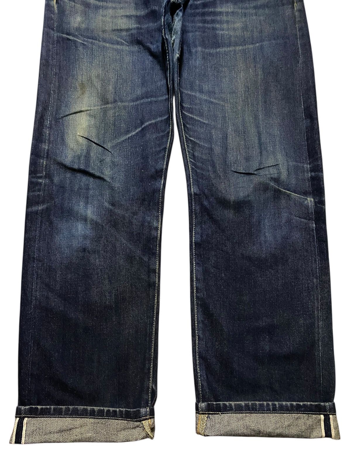 Japanese Brand Vintage Uniqlo Selvedge Blue Wash Distressed Jeans Size US 37 - 5 Thumbnail
