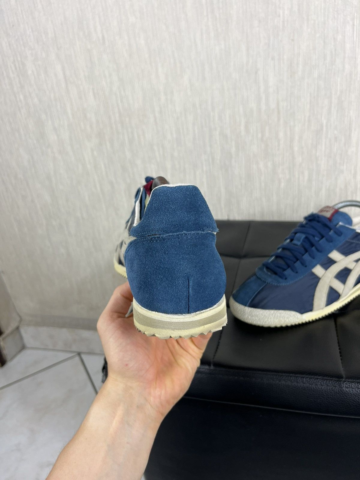 Asics Vintage OG Asics Onitsuka Tiger y2k suede sneakers shoes low Size US 10.5 / EU 43-44 - 9 Thumbnail