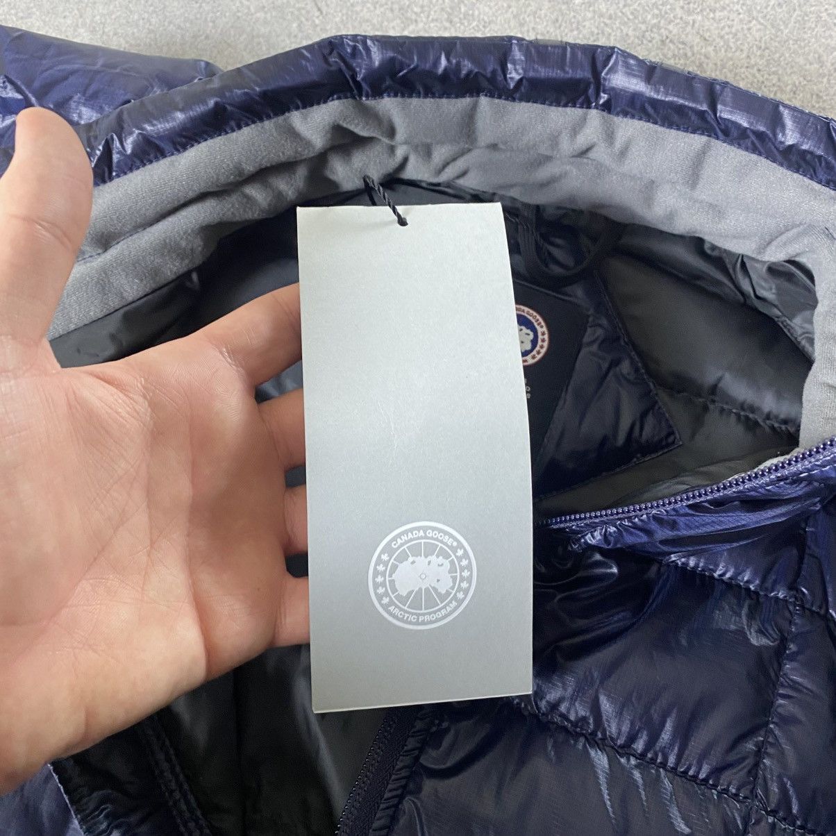 Canada Goose Canada goose Hybridge lite hooded micro puffer jacket Size US L / EU 52-54 / 3 - 9 Thumbnail