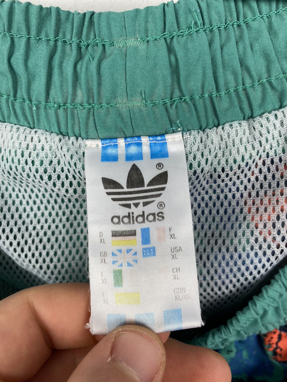 Vintage Vintage Adidas Shorts Swimming Y2K Lacoste Hawaii Ralph Size US 36 / EU 52 - 8 Thumbnail
