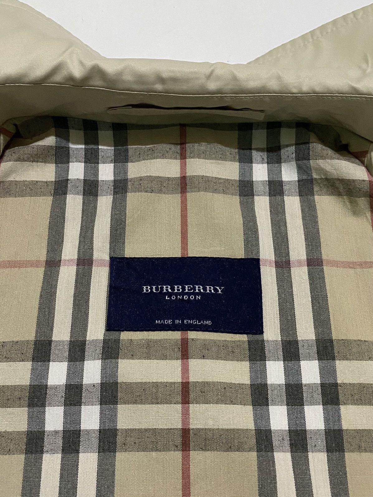Burberry BURBERRY NOVA CHECK TRENCH COAT JACKET MADE IN ENGLAND Size US M / EU 48-50 / 2 - 8 Thumbnail