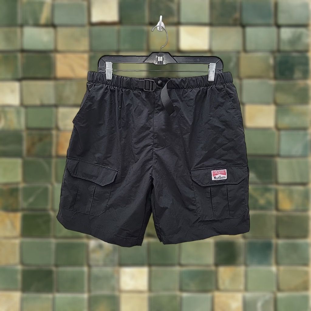 Marlboro VINTAGE Marlboro Bermuda Cargo Shorts Adult Medium Black NWT Waist 34 Mens Size US 31 - 1 Thumbnail