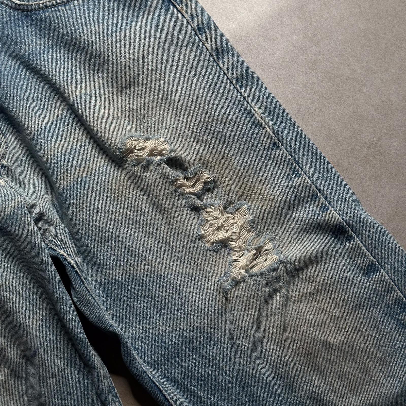 Carhartt Vintage Carhartt Ripped Jeans - 38in Size US 38 / EU 54 - 6 Thumbnail