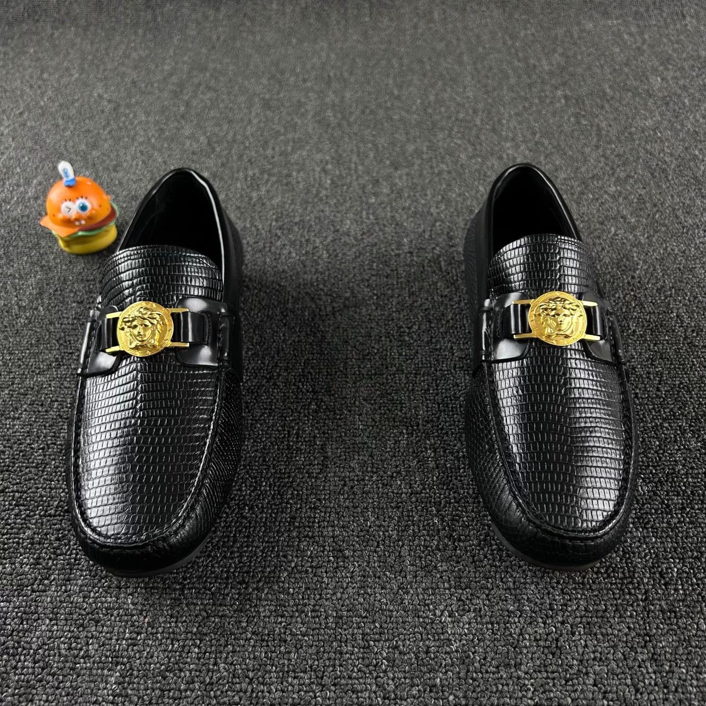 Versace Versace Black Croc-Ostrich Leather 40 EU Size US 7 / EU 40 - 2 Thumbnail