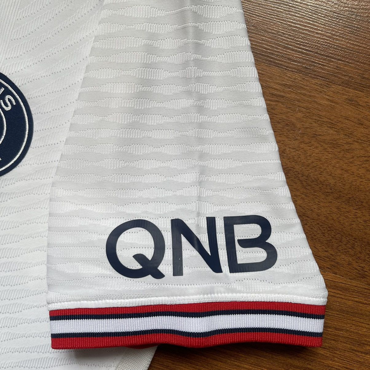 Jordan Brand × Nike × Vintage PSG NIKE 2021/22 SOCCER FOURTH PLAYER ISSUE JERSEY #30 MESSI Size US S / EU 44-46 / 1 - 8 Thumbnail