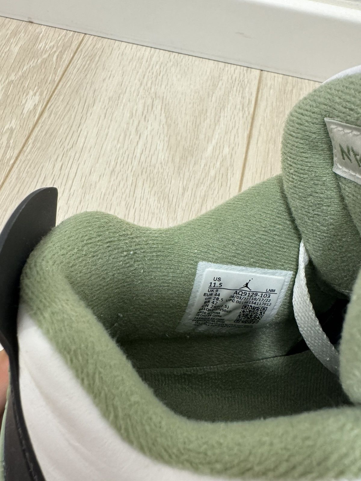 Jordan Brand Jordan 4 Seafoam Size US 11 / EU 44 - 8 Thumbnail