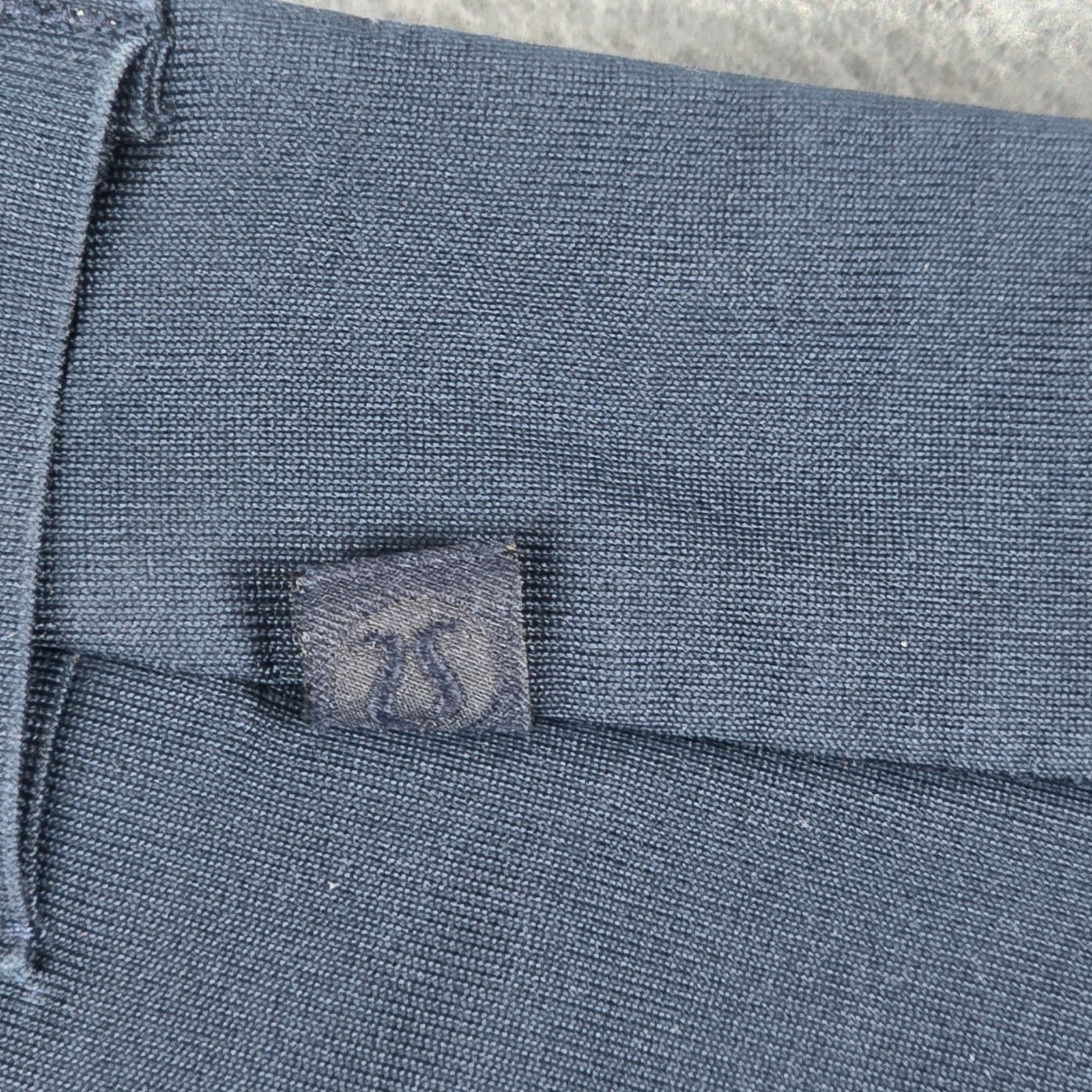 Lululemon Lululemon 36 Navy Commission Short Relaxed Warpstreme M7A83S Size US 36 / EU 52 - 11 Thumbnail