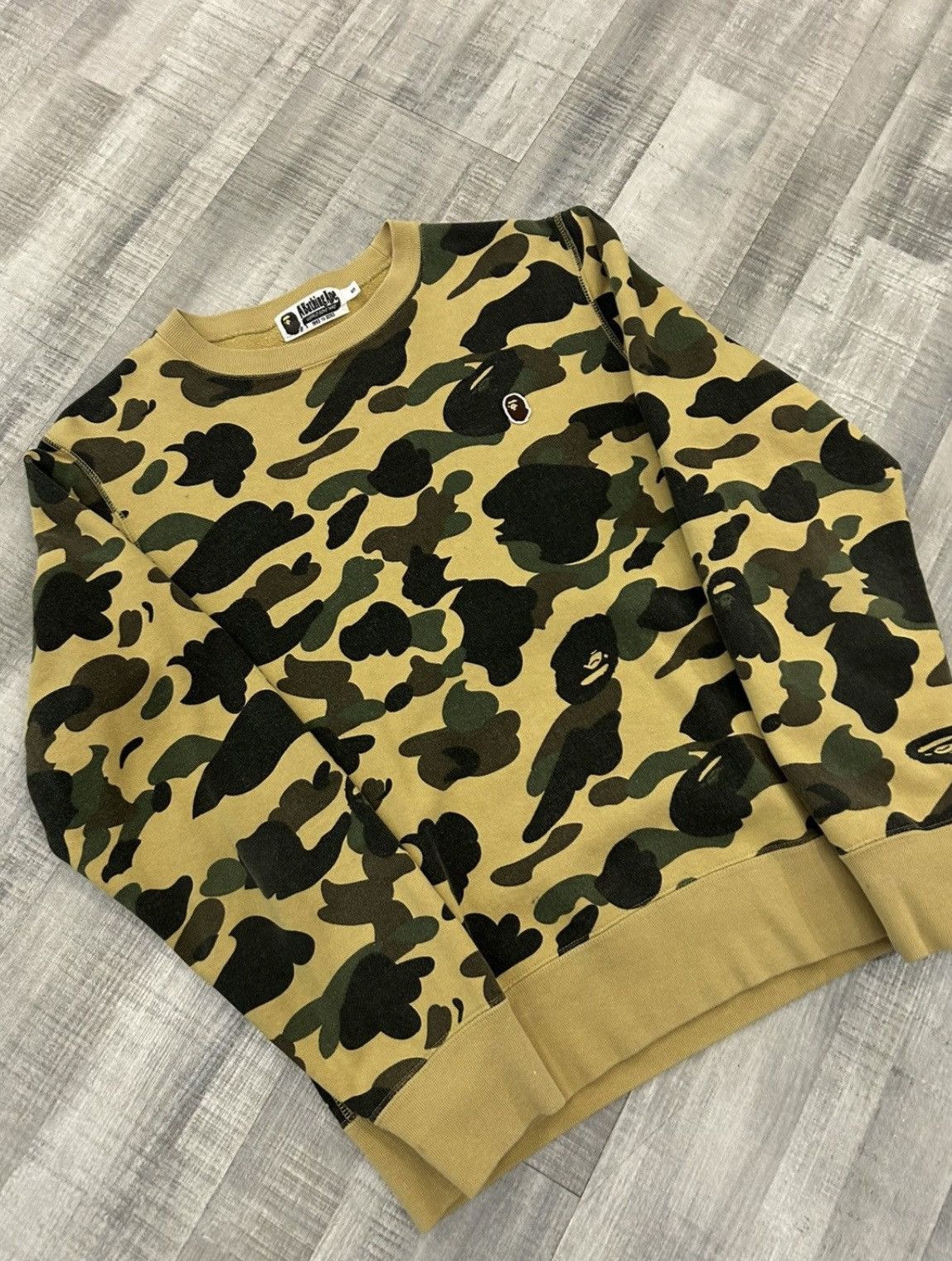 Bape BAPE 1st Camo Ape Head Crewneck Sweatshirt Size US S / EU 44-46 / 1 - 2 Thumbnail