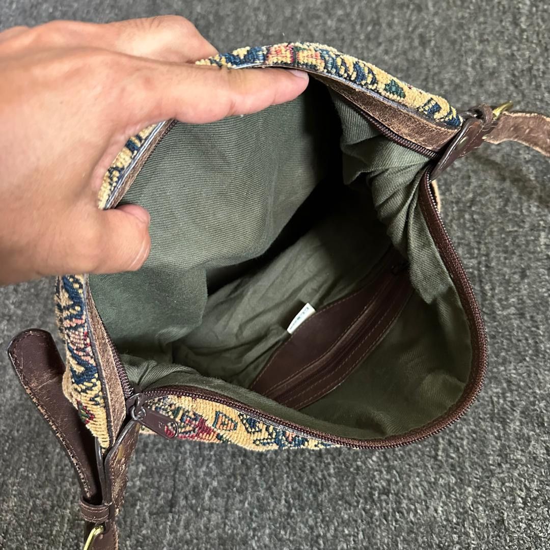 L.L. Bean Vintage Rare L L Bean Tapestry Leather Trim Crossbody Bag Size ONE SIZE - 9 Thumbnail