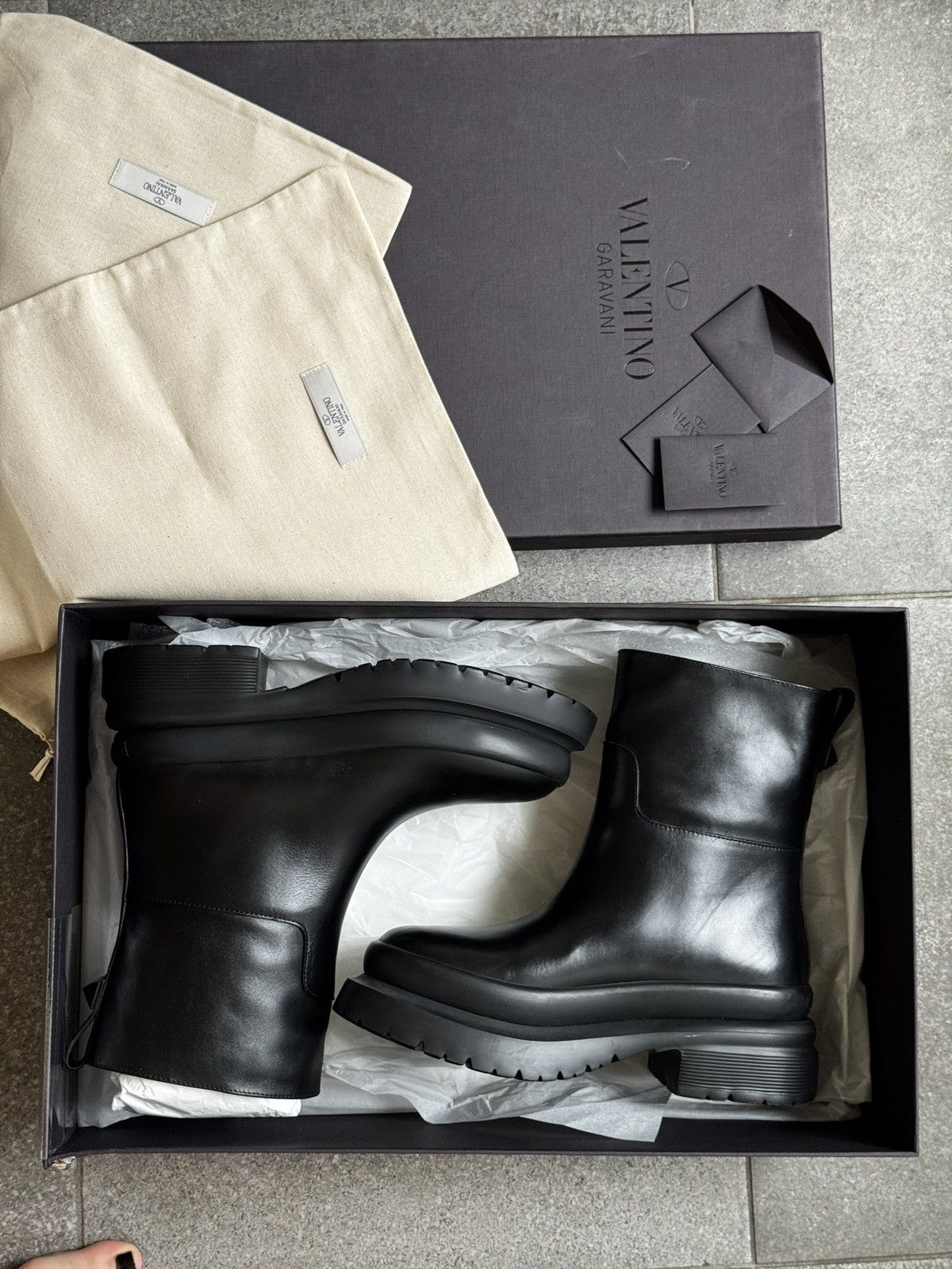 Valentino Valentino Garavani bootes Size US 9 / EU 42 - 1 Thumbnail