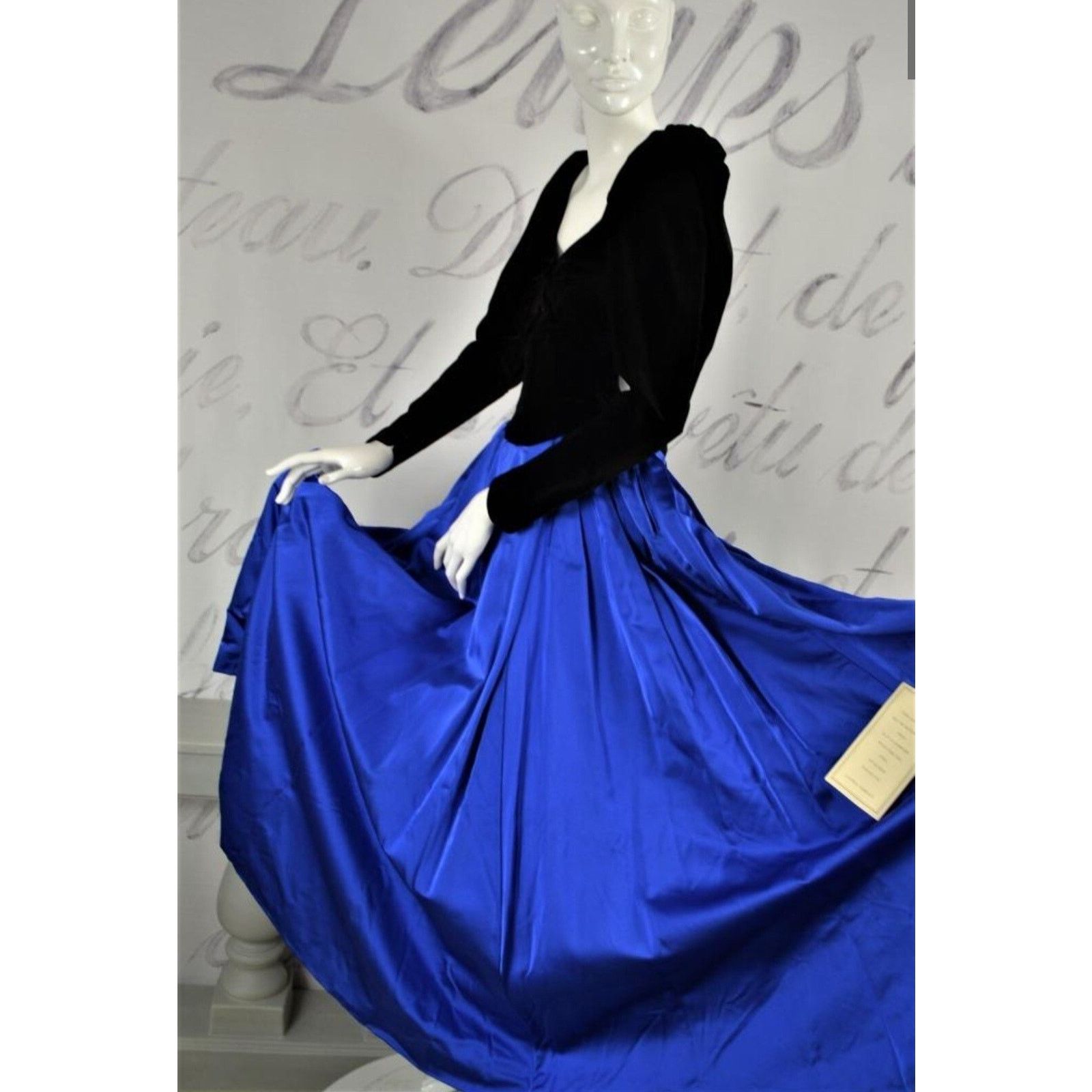 Laura Ashley VTG New Old Stock 4 S/XS Laura Ashley Formal Gown Velvet Size S / US 4 / IT 40 - 3 Thumbnail