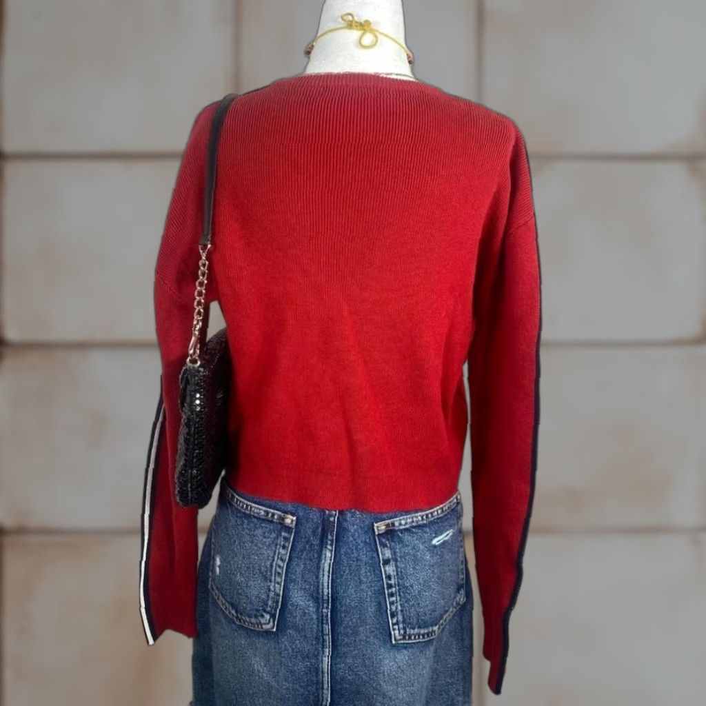 Brandy Melville Brandy Melville Cropped Sweater Womens One Size Red Knit Crew Neck Pullover Preppy Y2K Size ONE SIZE - 1 Thumbnail