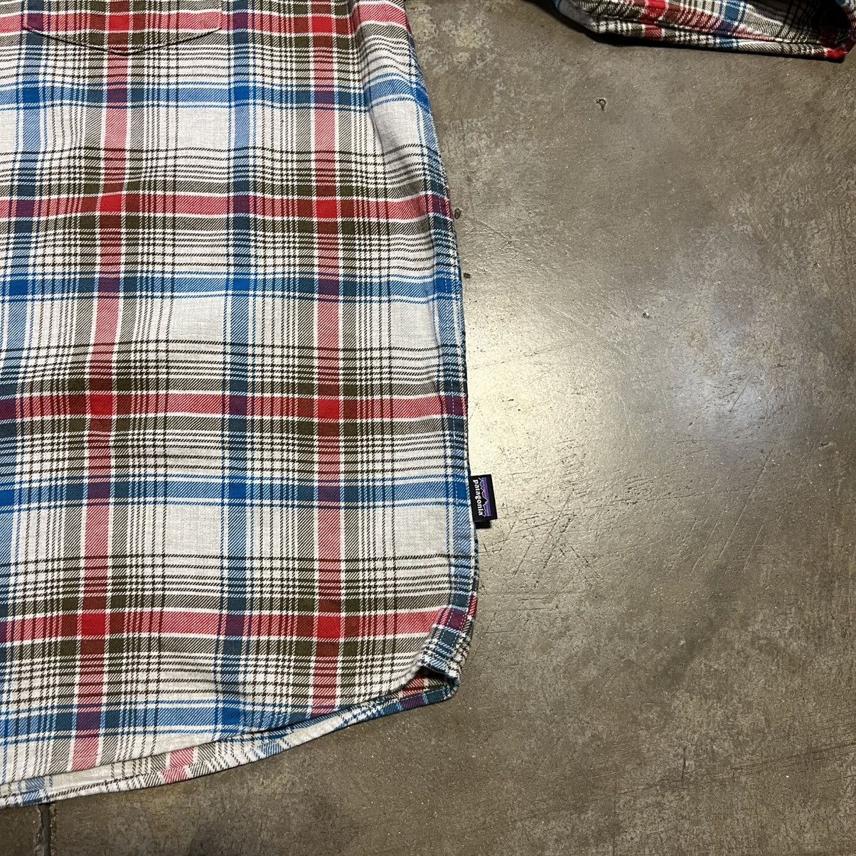 Patagonia Patagonia Organic Cotton Plaid Flannel Button Up Shirt Size US XL / EU 56 / 4 - 6 Thumbnail