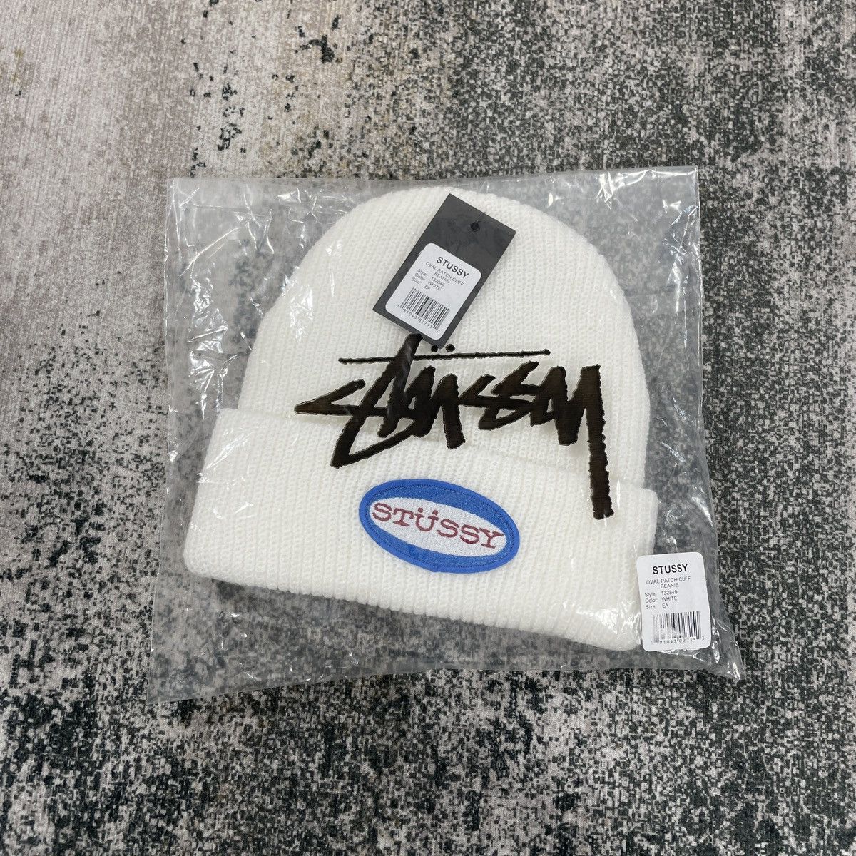 Stussy STUSSY BEANIE WHITE OVAL LOGO Size ONE SIZE - 6 Thumbnail