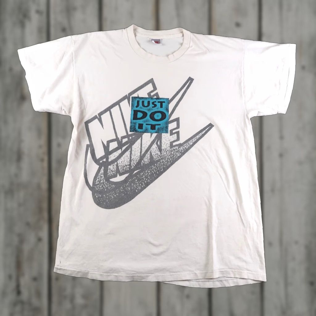 Nike Vintage Nike Just Do it T Shirt Size XL XLarge Made In USA Single Stitch 80s 90s White Mens Shirt Size US XL / EU 56 / 4 - 1 Thumbnail